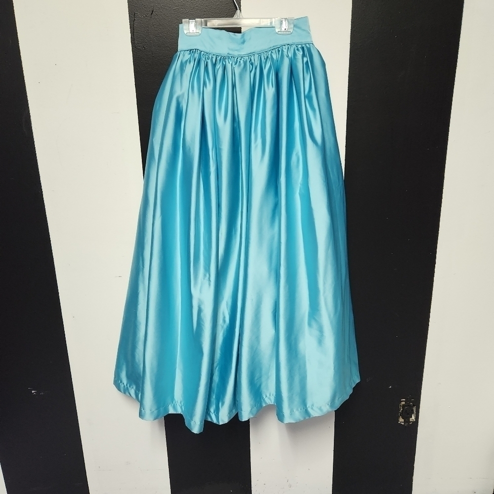 Vintage aqua blue pinup puffy skirt - Picture 4 of 6